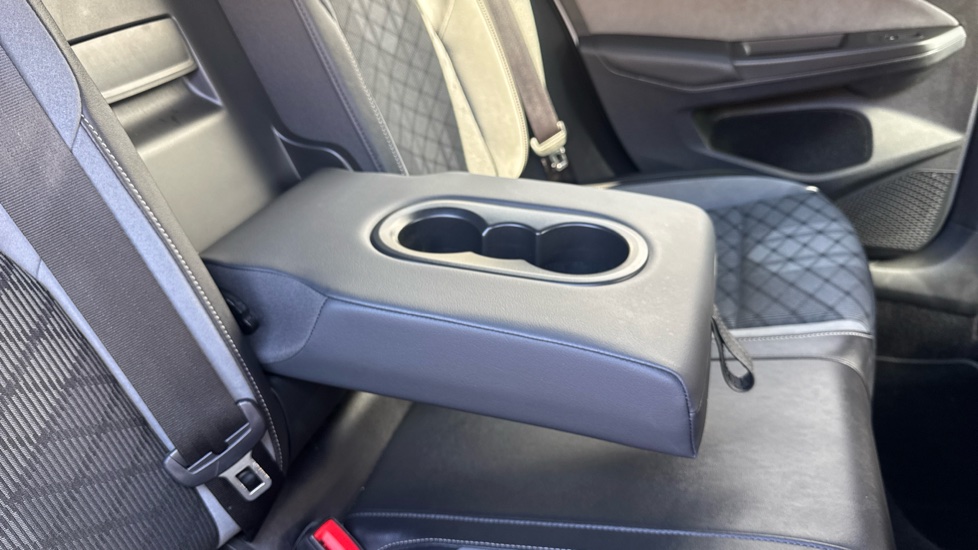 Volkswagen Golf 1.5 TSI 150 R-Line 5dr Petrol Hatchback - Image 31