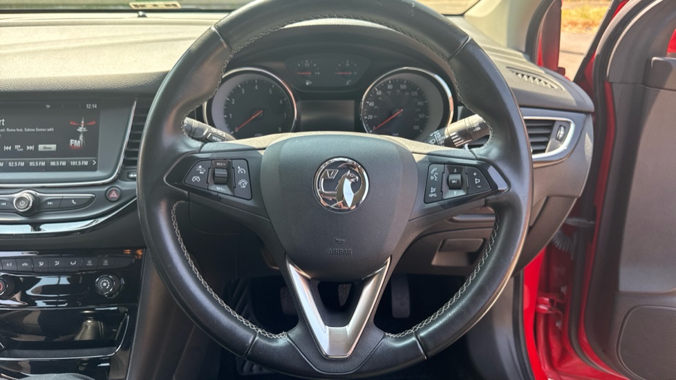 Vauxhall Astra 1.4T 16V 150 SRi 5dr Petrol Hatchback - Image 21
