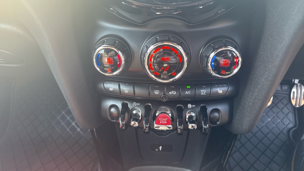 MINI Convertible 2.0 Cooper S Sport II 2dr Petrol Convertible - Image 31