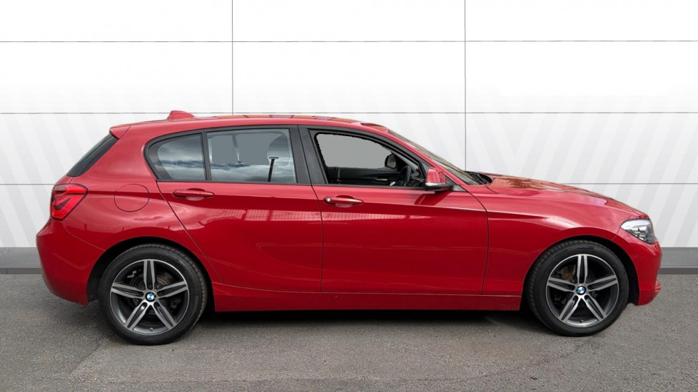 BMW 1 Series 118i [1.5] Sport 5dr [Nav/Servotronic] Petrol Hatchback - Image 5