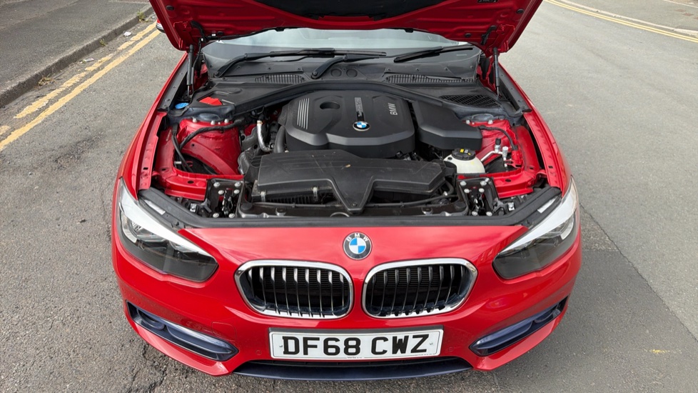BMW 1 Series 118i [1.5] Sport 5dr [Nav/Servotronic] Petrol Hatchback - Image 8