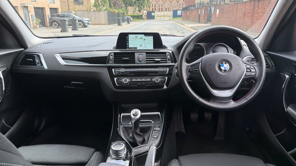 BMW 1 Series 118i [1.5] Sport 5dr [Nav/Servotronic] Petrol Hatchback - Image 10