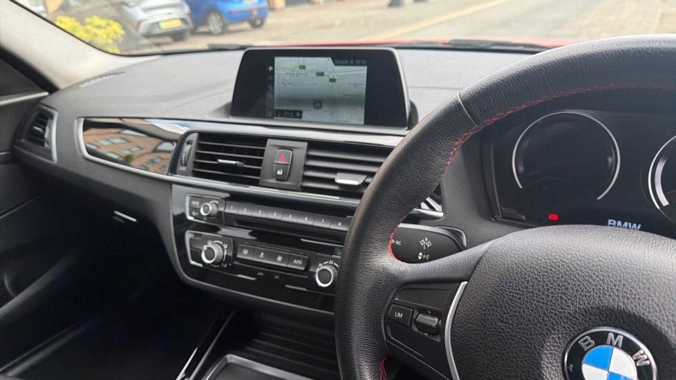 BMW 1 Series 118i [1.5] Sport 5dr [Nav/Servotronic] Petrol Hatchback - Image 14