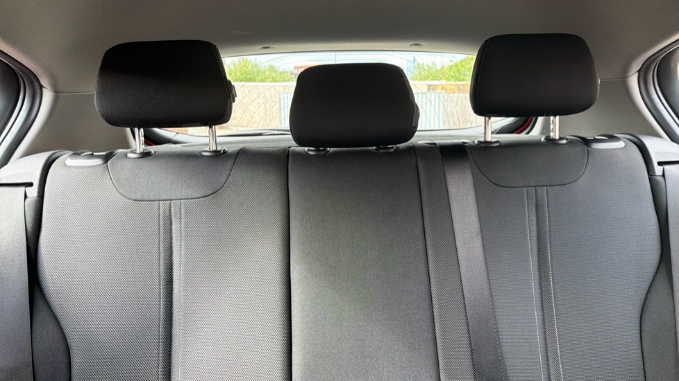 BMW 1 Series 118i [1.5] Sport 5dr [Nav/Servotronic] Petrol Hatchback - Image 15