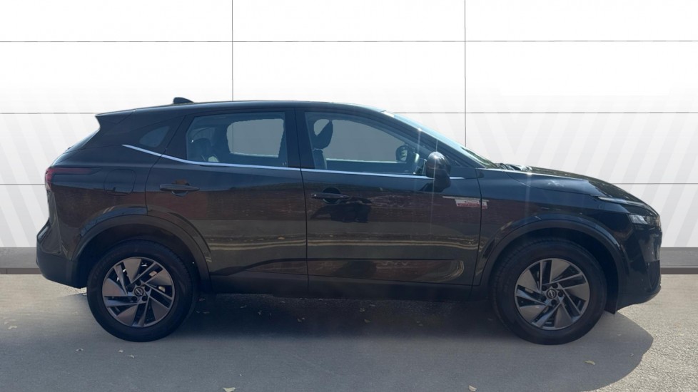 Nissan Qashqai 1.3 DiG-T MH 158 Acenta Premium 5dr Xtronic Petrol Hatchback - Image 5