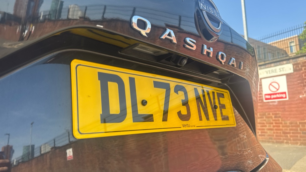Nissan Qashqai 1.3 DiG-T MH 158 Acenta Premium 5dr Xtronic Petrol Hatchback - Image 36