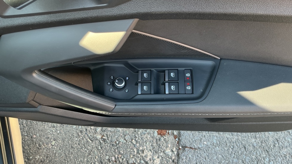 Audi A3 30 TFSI S Line 5dr S Tronic Petrol Hatchback - Image 39