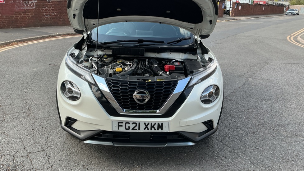 Nissan Juke 1.0 DiG-T 114 Tekna+ 5dr Petrol Hatchback - Image 8