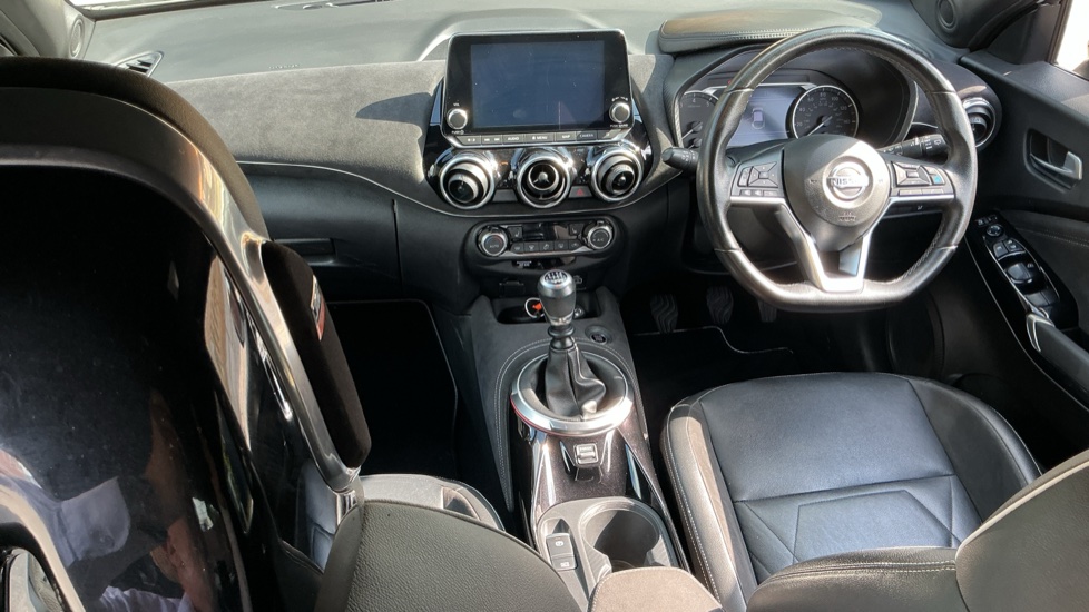 Nissan Juke 1.0 DiG-T 114 Tekna+ 5dr Petrol Hatchback - Image 10