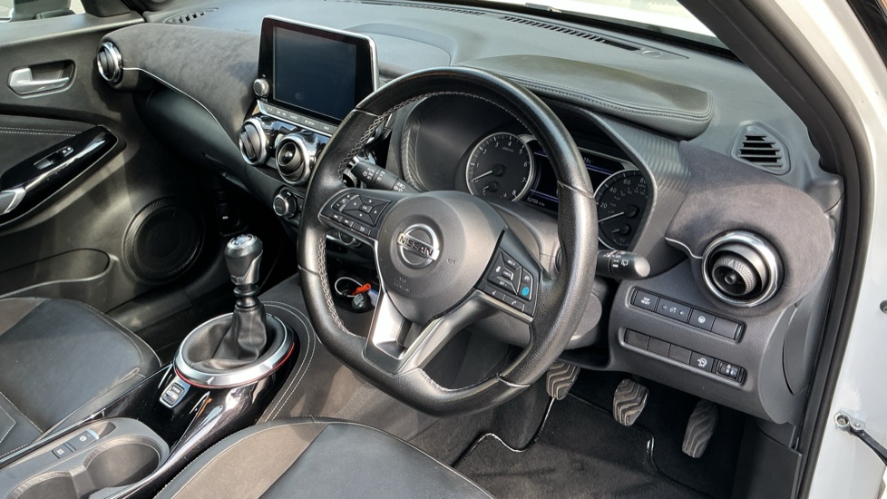 Nissan Juke 1.0 DiG-T 114 Tekna+ 5dr Petrol Hatchback - Image 11