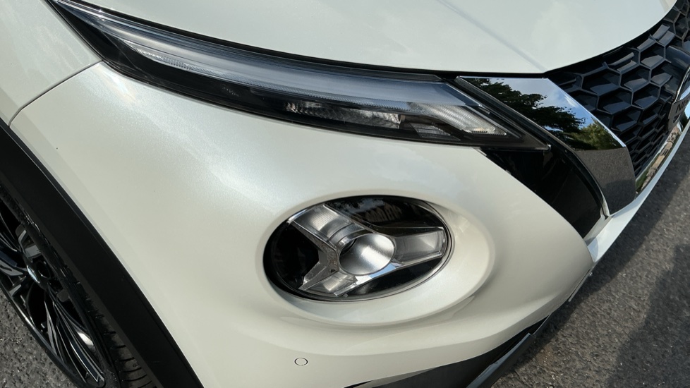 Nissan Juke 1.0 DiG-T 114 Tekna+ 5dr Petrol Hatchback - Image 22