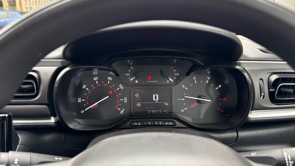 Citroen C3 1.2 PureTech C-Series Edition 5dr Petrol Hatchback - Image 18