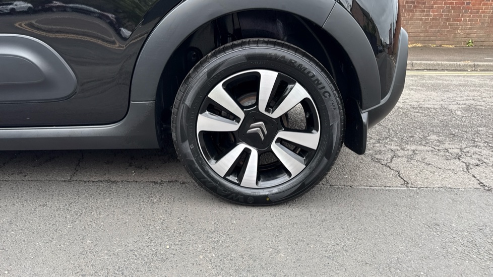 Citroen C3 1.2 PureTech C-Series Edition 5dr Petrol Hatchback - Image 27
