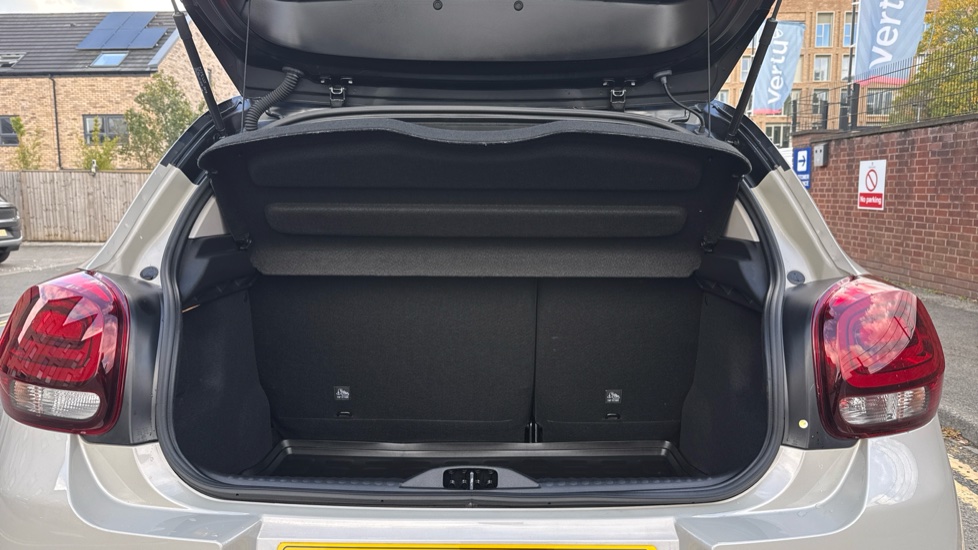 Citroen C3 1.2 PureTech Plus 5dr Petrol Hatchback - Image 4