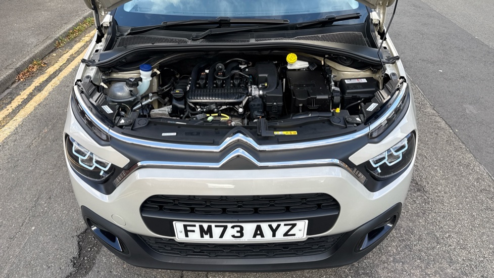 Citroen C3 1.2 PureTech Plus 5dr Petrol Hatchback - Image 8