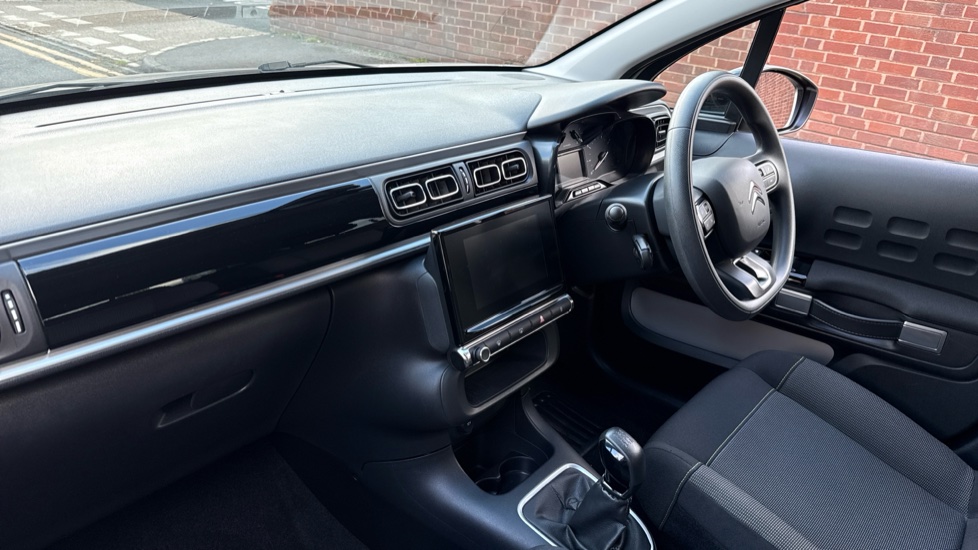 Citroen C3 1.2 PureTech Plus 5dr Petrol Hatchback - Image 9