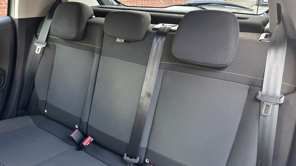 Citroen C3 1.2 PureTech Plus 5dr Petrol Hatchback - Image 15