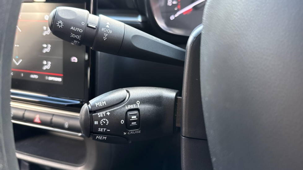 Citroen C3 1.2 PureTech Plus 5dr Petrol Hatchback - Image 31