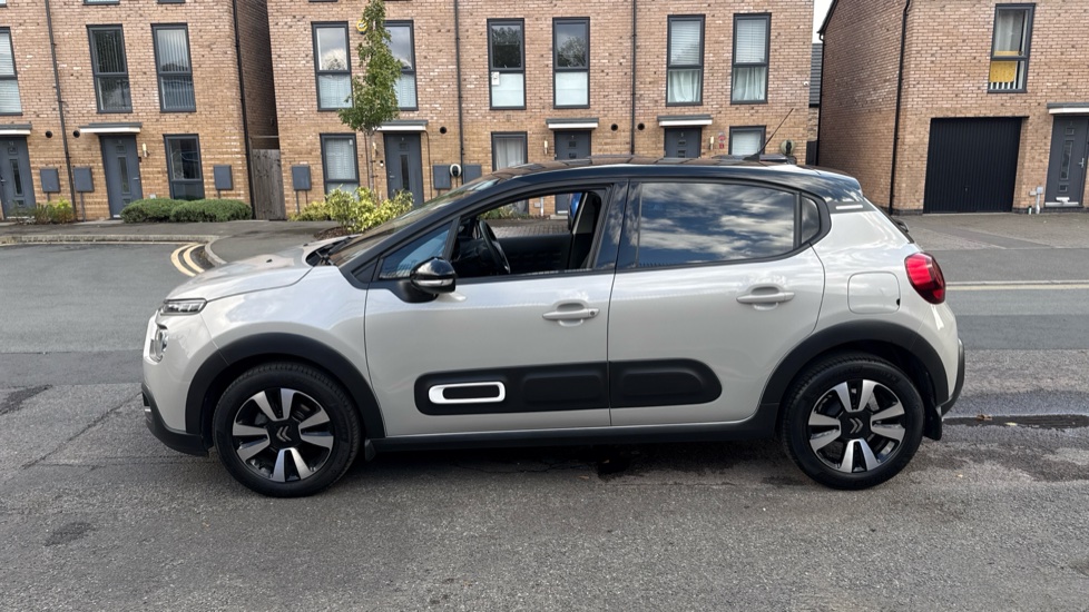 Citroen C3 1.2 PureTech Plus 5dr Petrol Hatchback - Image 36