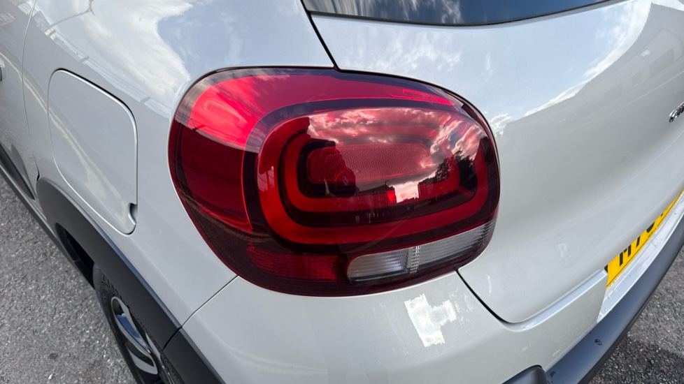 Citroen C3 1.2 PureTech Plus 5dr Petrol Hatchback - Image 39