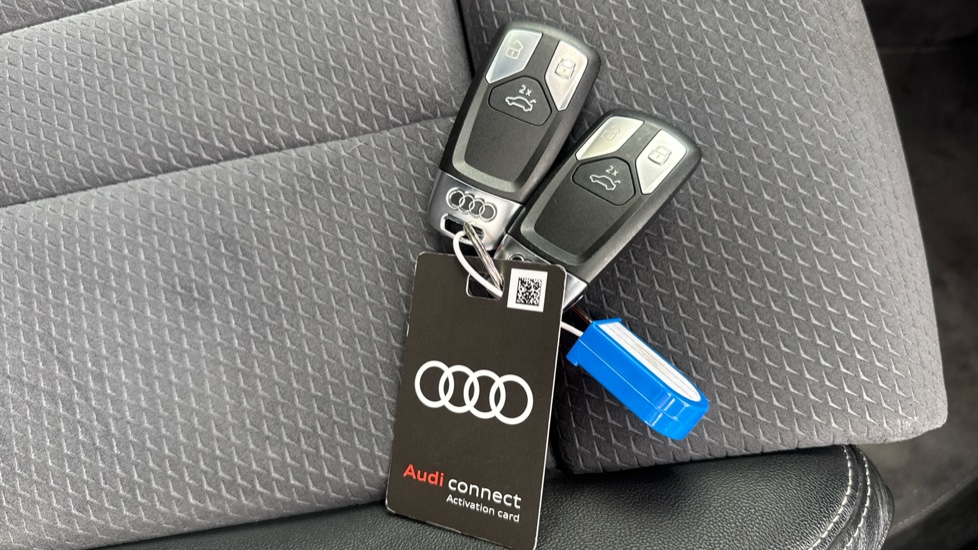 Audi A4 35 TFSI Black Edition 5dr S Tronic Petrol Estate - Image 20