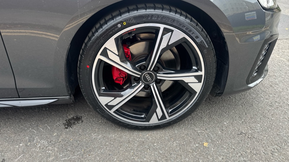Audi A4 35 TFSI Black Edition 5dr S Tronic Petrol Estate - Image 34