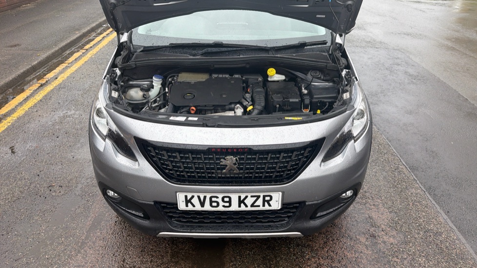 Peugeot 2008 1.5 BlueHDi 100 GT Line 5dr [5 Speed] Diesel Estate - Image 8