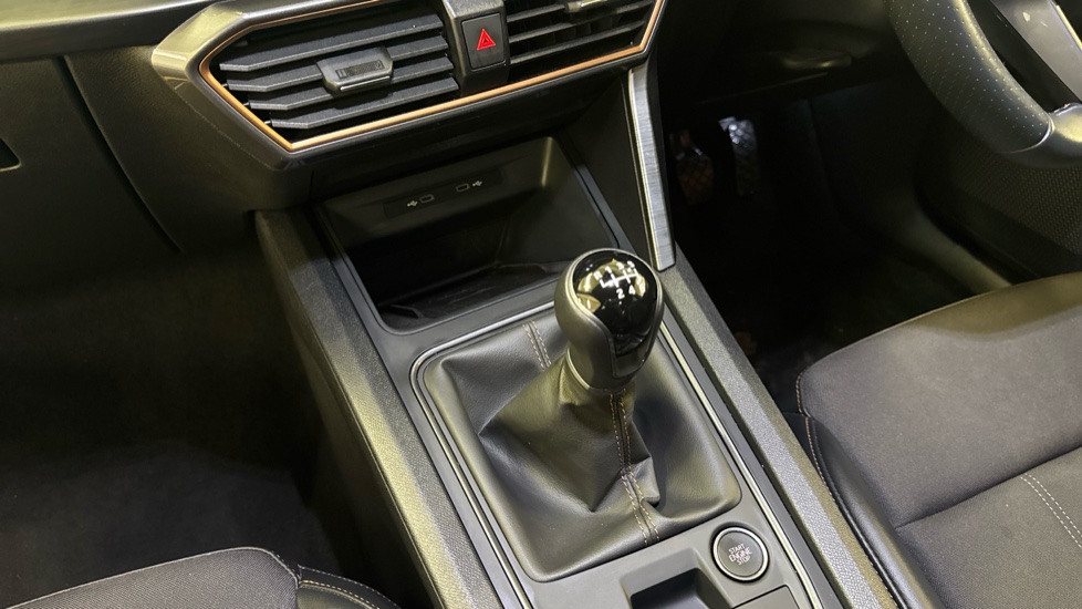 CUPRA Leon 1.5 TSI V1 5dr Petrol Estate - Image 13