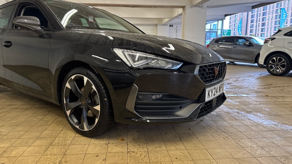 CUPRA Leon 1.5 TSI V1 5dr Petrol Estate - Image 39
