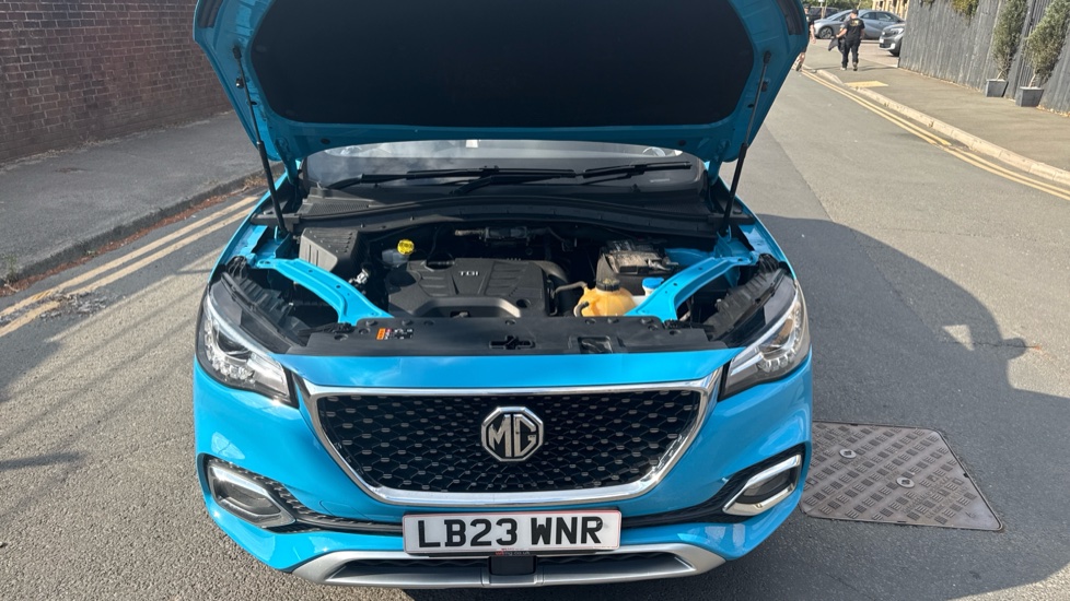 MG HS 1.5 T-GDI Excite 5dr Petrol Hatchback - Image 8