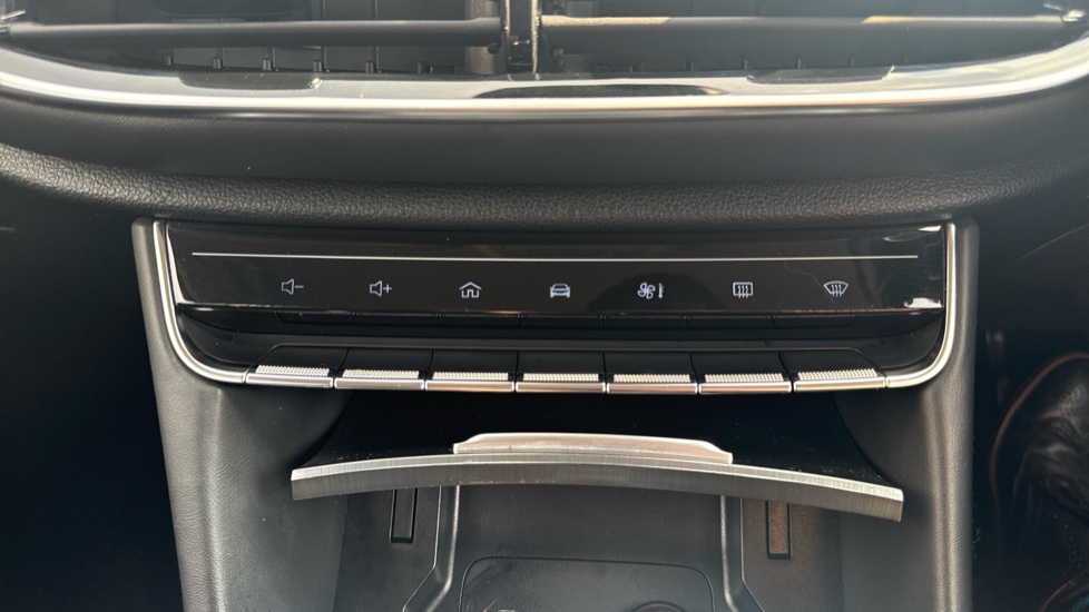 MG HS 1.5 T-GDI Excite 5dr Petrol Hatchback - Image 39