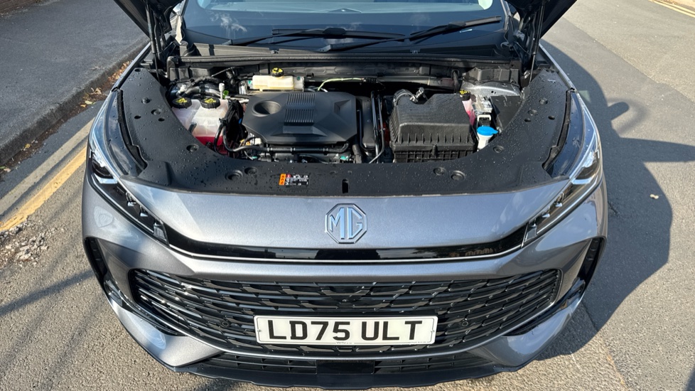 MG HS 1.5 T-GDI Hybrid+ Trophy 5dr Auto Hybrid Hatchback - Image 8