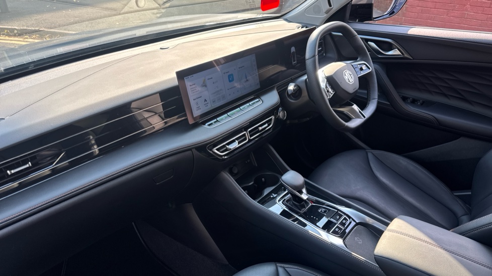 MG HS 1.5 T-GDI Hybrid+ Trophy 5dr Auto Hybrid Hatchback - Image 9