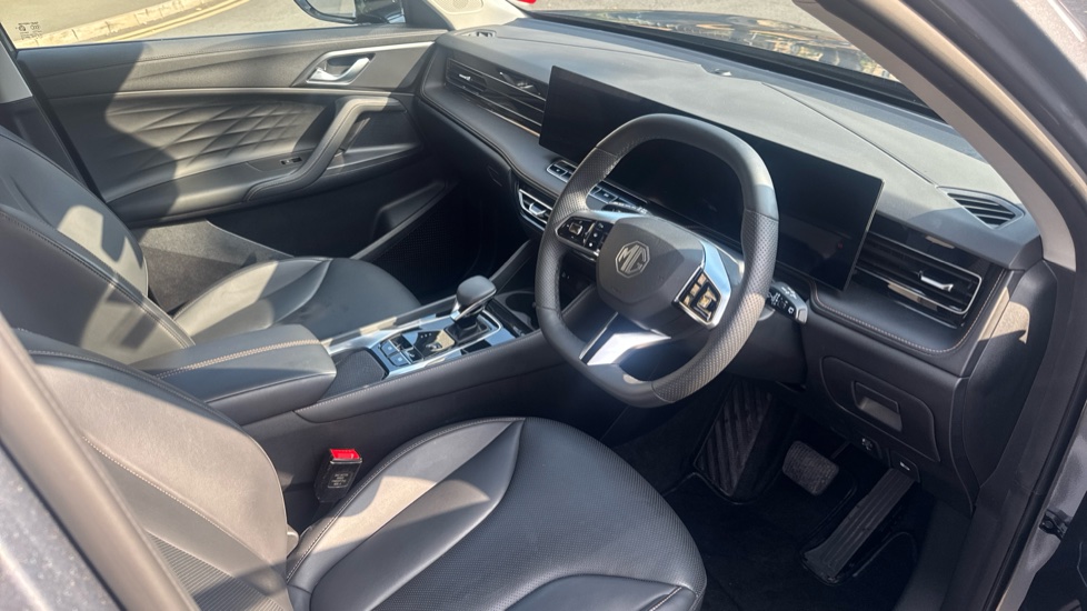 MG HS 1.5 T-GDI Hybrid+ Trophy 5dr Auto Hybrid Hatchback - Image 11