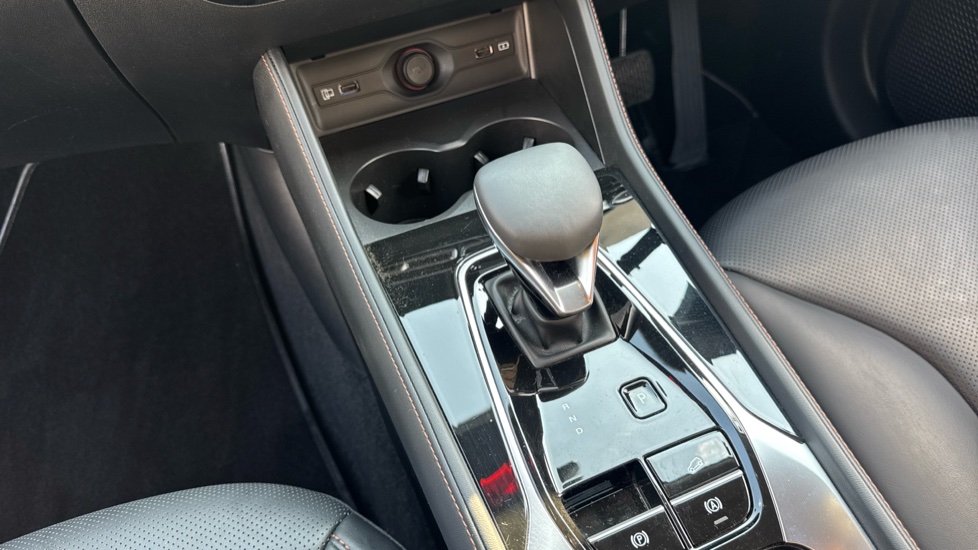 MG HS 1.5 T-GDI Hybrid+ Trophy 5dr Auto Hybrid Hatchback - Image 13