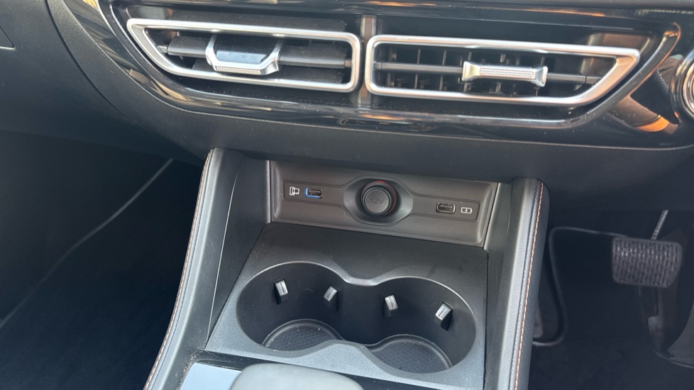MG HS 1.5 T-GDI Hybrid+ Trophy 5dr Auto Hybrid Hatchback - Image 26