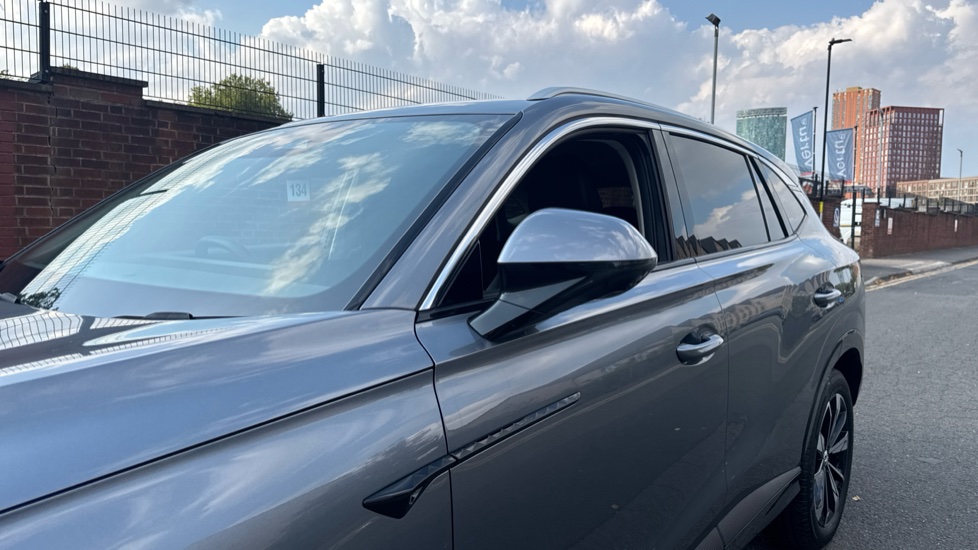 MG HS 1.5 T-GDI Hybrid+ Trophy 5dr Auto Hybrid Hatchback - Image 42