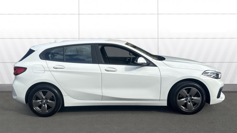 BMW 1 Series 116d SE 5dr Step Auto Diesel Hatchback - Image 5