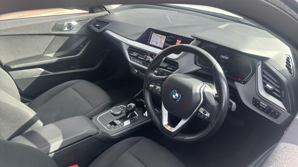 BMW 1 Series 116d SE 5dr Step Auto Diesel Hatchback - Image 11