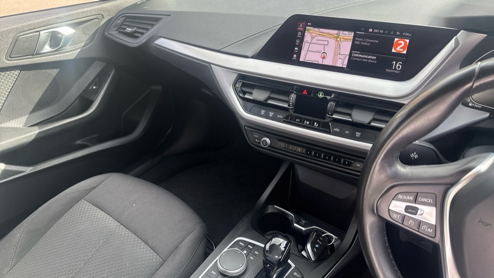 BMW 1 Series 116d SE 5dr Step Auto Diesel Hatchback - Image 14