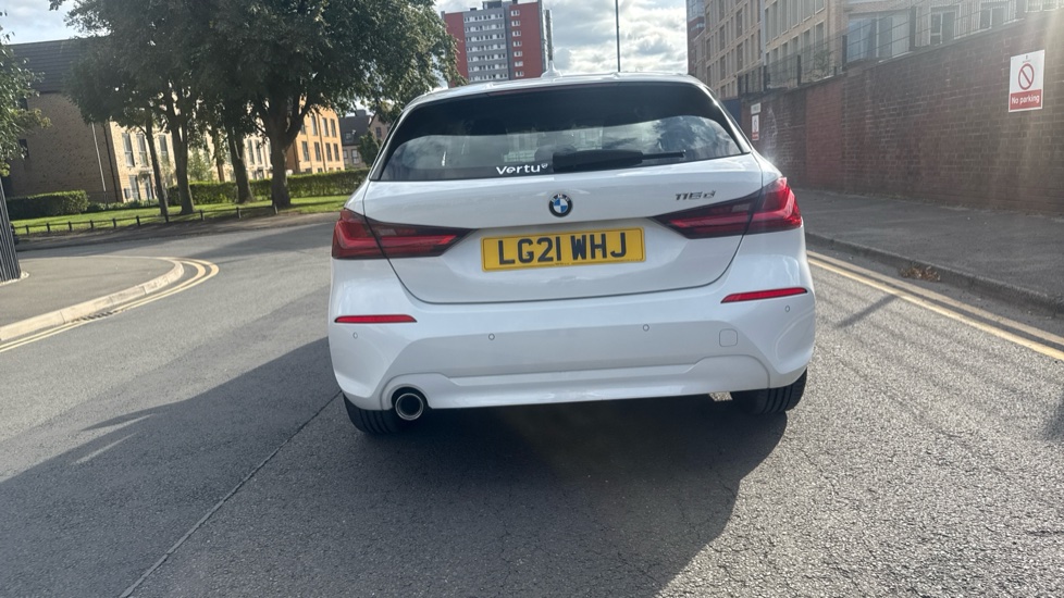 BMW 1 Series 116d SE 5dr Step Auto Diesel Hatchback - Image 27