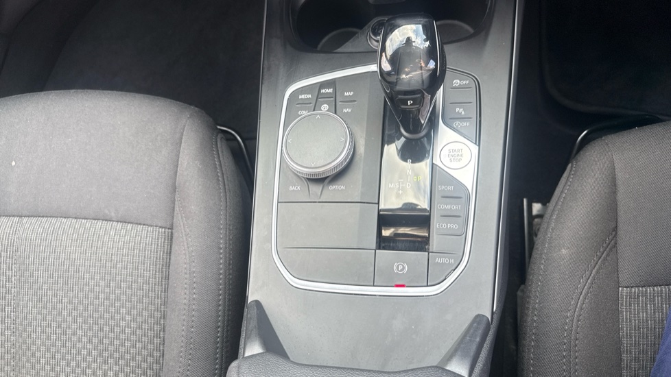 BMW 1 Series 116d SE 5dr Step Auto Diesel Hatchback - Image 43
