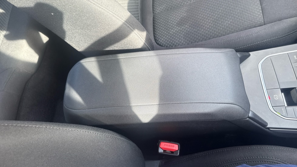 BMW 1 Series 116d SE 5dr Step Auto Diesel Hatchback - Image 45