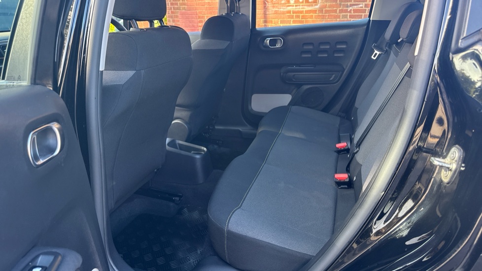 Citroen C3 1.2 PureTech Shine 5dr Petrol Hatchback - Image 16