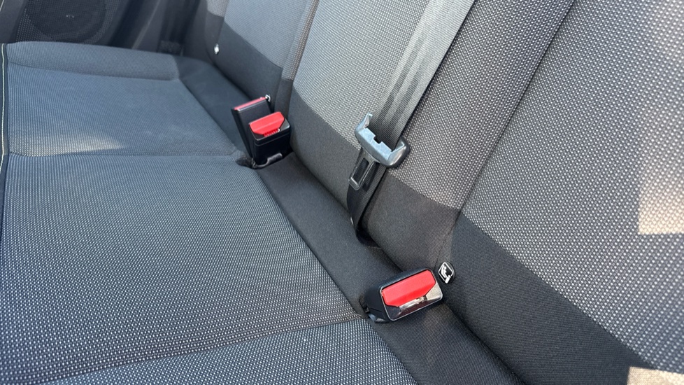 Citroen C3 1.2 PureTech Shine 5dr Petrol Hatchback - Image 17