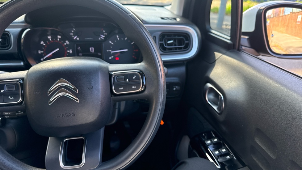 Citroen C3 1.2 PureTech Shine 5dr Petrol Hatchback - Image 28
