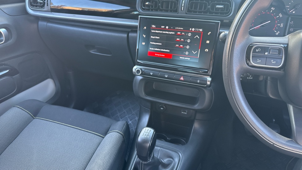 Citroen C3 1.2 PureTech Shine 5dr Petrol Hatchback - Image 32