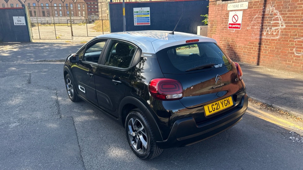 Citroen C3 1.2 PureTech Shine 5dr Petrol Hatchback - Image 36