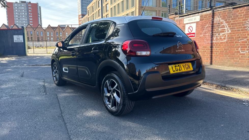 Citroen C3 1.2 PureTech Shine 5dr Petrol Hatchback - Image 37