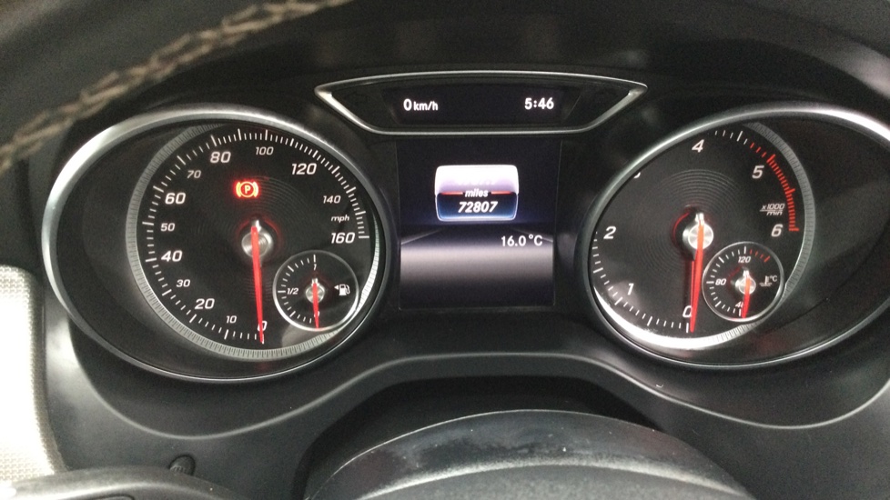 Mercedes-Benz GLA 200d Sport 5dr Diesel Hatchback - Image 18